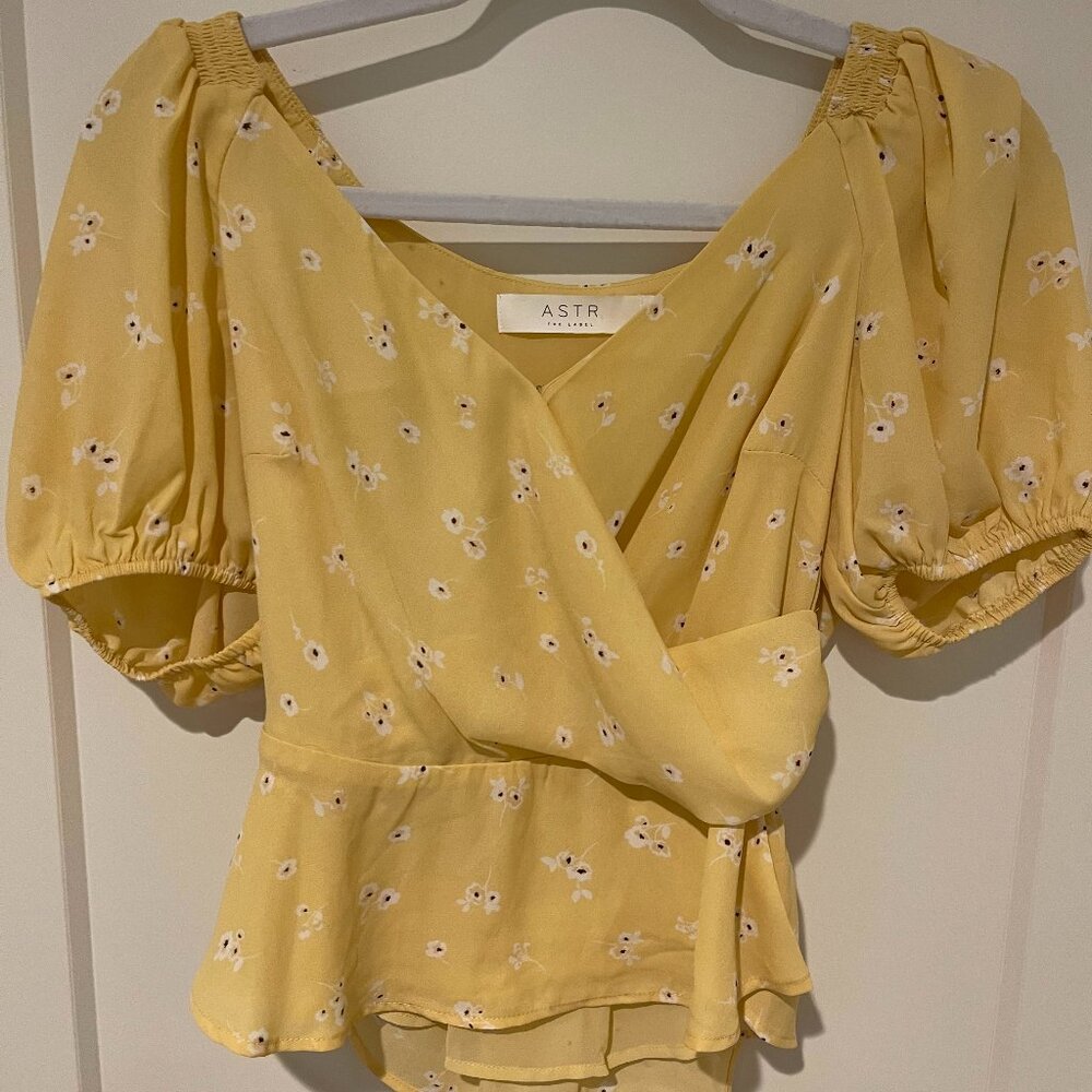 ASTR The Label Apricot Multi Floral Peplum Blouse